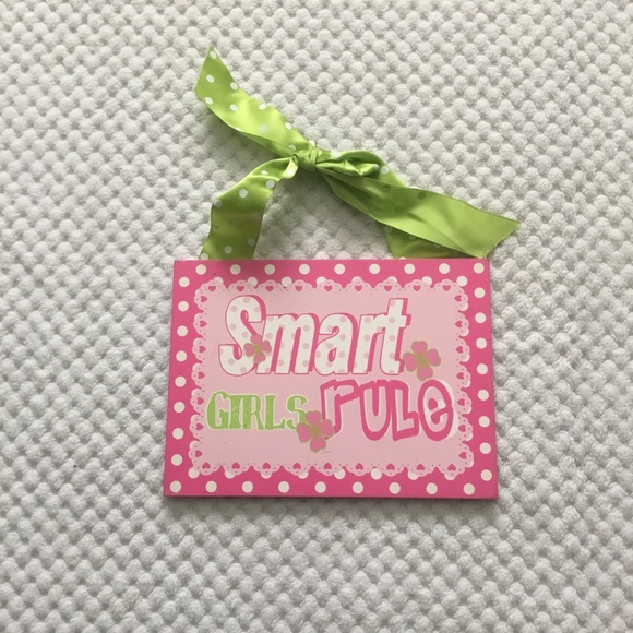 GIRLS ARE AWESOME BUNDLE - Picture 4 of 8